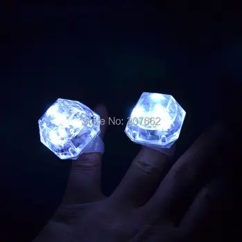 5pcs/lot LED ALB Diamant pe Deget Inelul de Noutate Lumină Intermitentă-up Inele Jucarii Copii Adulți Strălucire Petrecerea de Crăciun de Crăciun de Anul Nou